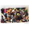 Image 1 : Large selection of Lego minifigures and parts inluding Harry Potter, Lance Richmond, etc.