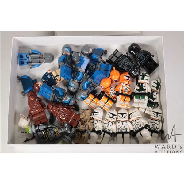 Selectionof Lego DC Super Heros minifigures Clone Troopers, Commander Gree, Death Watch, etc.