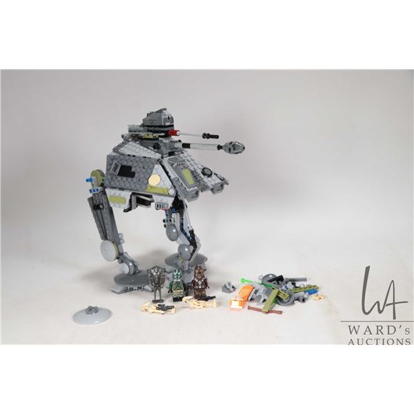 Lego Star Wars AT-DP Walker appears complete. including five minifigures Commander Gree, Orange mark