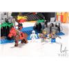 Image 3 : Lego "Castle" Royal Drawbridge set No. 6078 prebuilt kit, 4 minfigures, original box. Completeness n