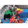 Image 4 : Lego "Castle" Royal Drawbridge set No. 6078 prebuilt kit, 4 minfigures, original box. Completeness n