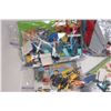 Image 3 : Lego "Town" Airport No. 3182 with original manuals. Completeness not guaranteed or confirmed. Bid ac