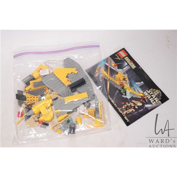 Lego "Star Wars" Naboo fighter No. 7141 with original manual. Completeness not guaranteed or confirm