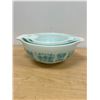 Image 6 : 3 Pyrex Amish / Butterprint Nesting Mixing Bowls - largest 2.5 Qt. - used, see photos