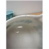 Image 6 : 3 Pyrex Amish / Butterprint Round Casseroles (no lids) - largest 1 Qt. - used, see photos