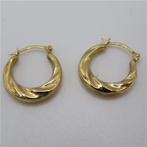 10K Yellow gold hoop earrings.  Stunning!  Marked 10K on arm