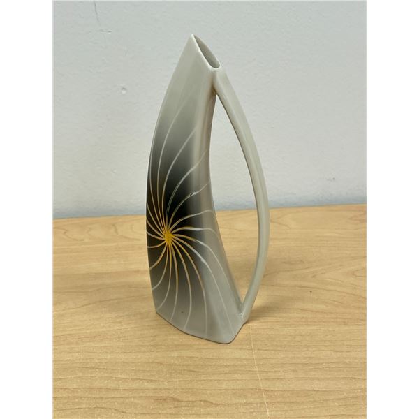 Mid Century Juwel Lindner Kueps Ceramic Handled Vase (Bavaria) 7.5"