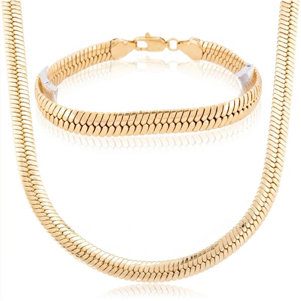 18Kt Gold Oro Laminado Herring Bone Necklace & Mat