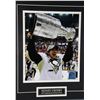 Image 2 : SIDNEY CROSBY STANLEY CUP FRAMED PHOTO