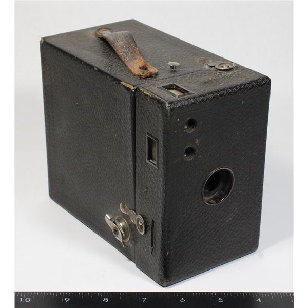 ANTIQUE KODAK NO. 116 BOX CAMERA