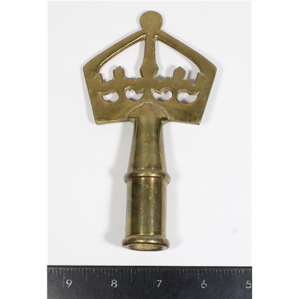 VINTAGE BOY SCOUTS BRASS FLAG TOPPER
