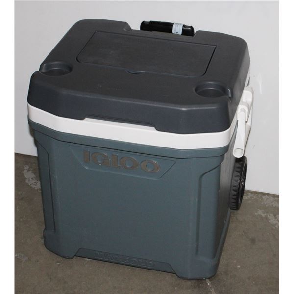 LARGE ROLLING IGLOO COOLER