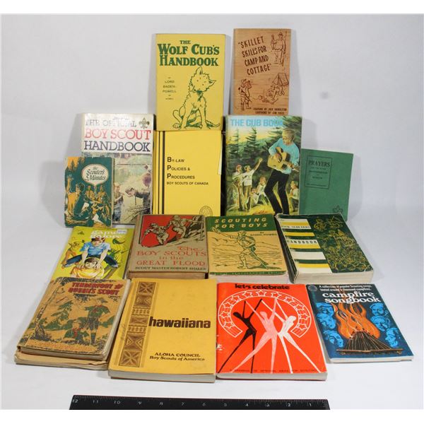 BOOK BAG WITH 17 SCOUT THEME BOOKS