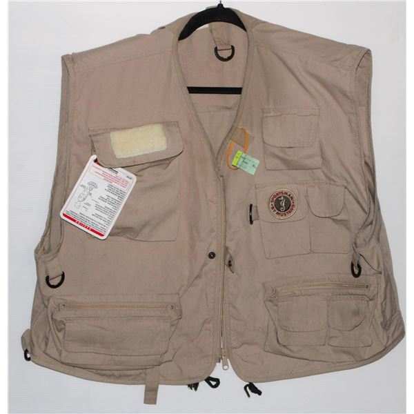 MUSTANG SURVIVAL XXLARGE DELUXE INFLATABLE