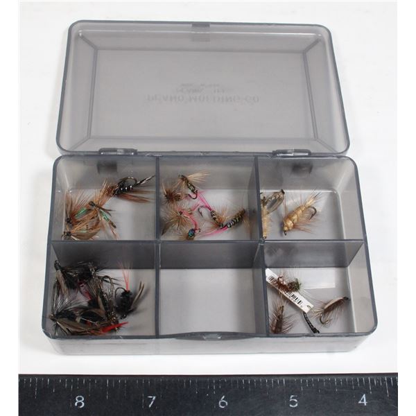 PLANO MOLDING CO. BLACK  PLASTIC 6  COMPARTMENT