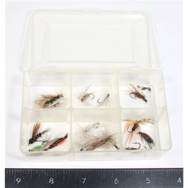 CLEAR PLASTIC 6 COMPARTMENT FISHING TACKLE BOX