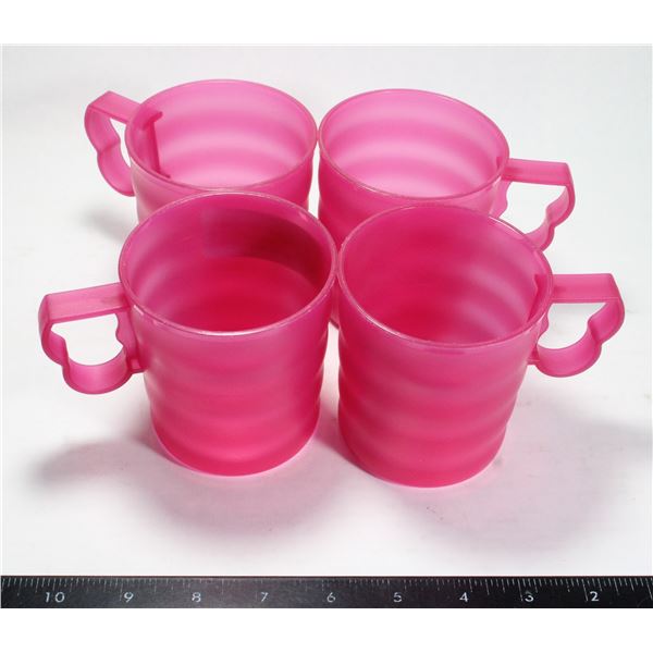 4 MATCHING TUPPERWARE PLASTIC WATER DRINKING CUPS
