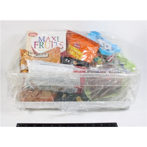 TOTE WITH LID FULL OF COOKIES AND MORE