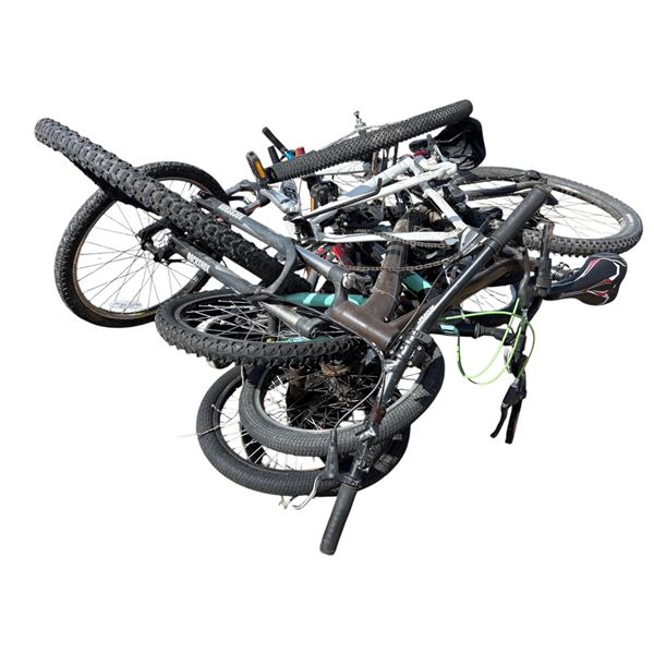 Pallet of 6 bike frames