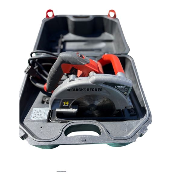 Black and Decker Saw