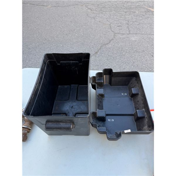 Battery case