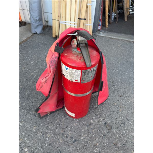 Fire extinguisher