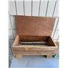 Image 1 : Wood toolbox and content