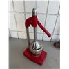 Image 1 : Manual  citrus press