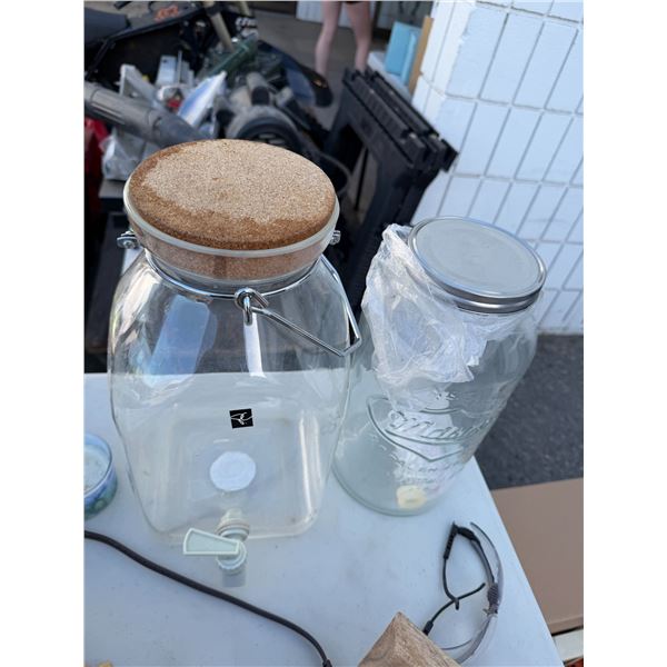 Beverage dispensers