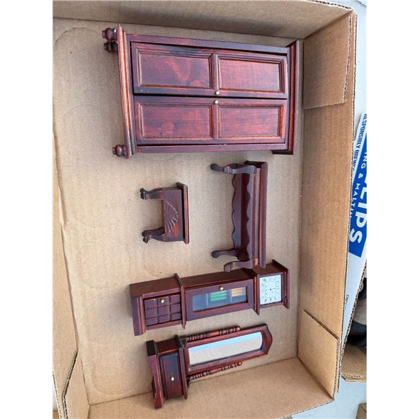 Miniature furniture for doll houses