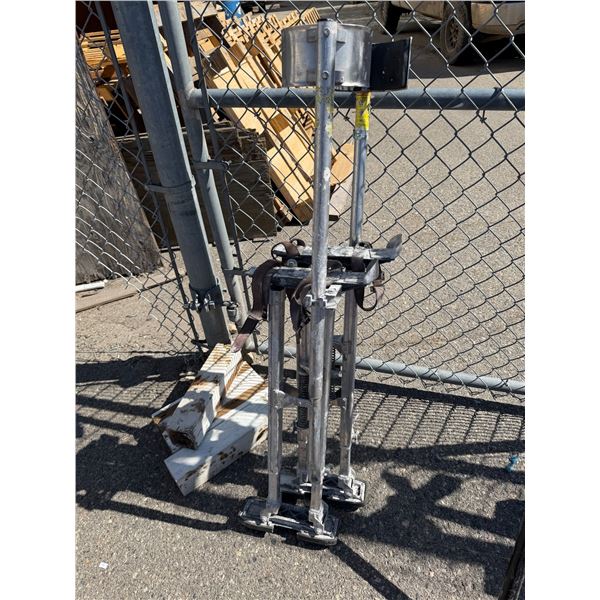 Drywall stilts