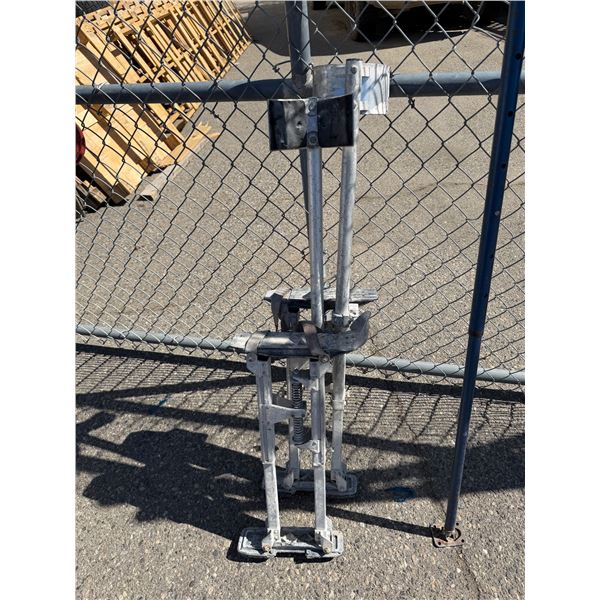 Drywall stilts