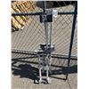 Image 1 : Drywall stilts