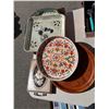 Image 1 : Trays