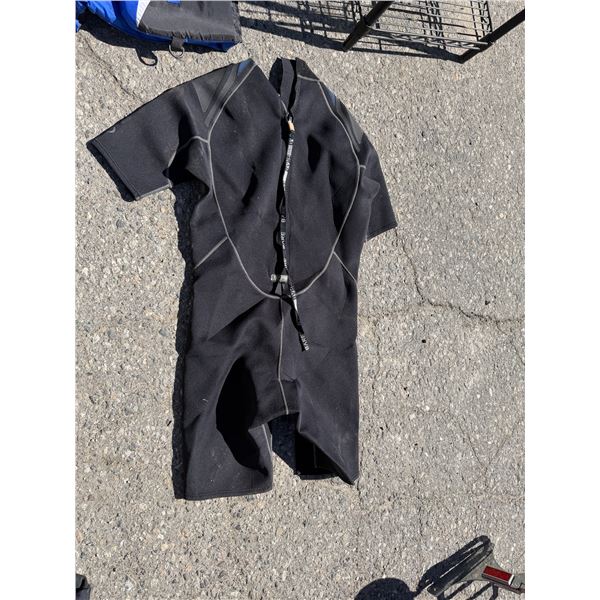 BARE wetsuit size not shown