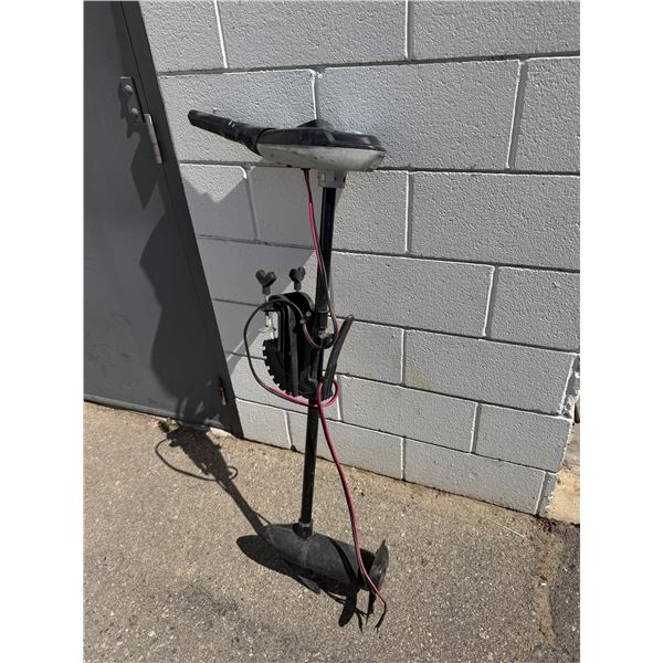 Electric Boat Motor 55 pound thrust needs work we did not get it to work