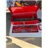 Image 1 : Toolbox and contents