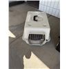 Image 1 : Pet crate