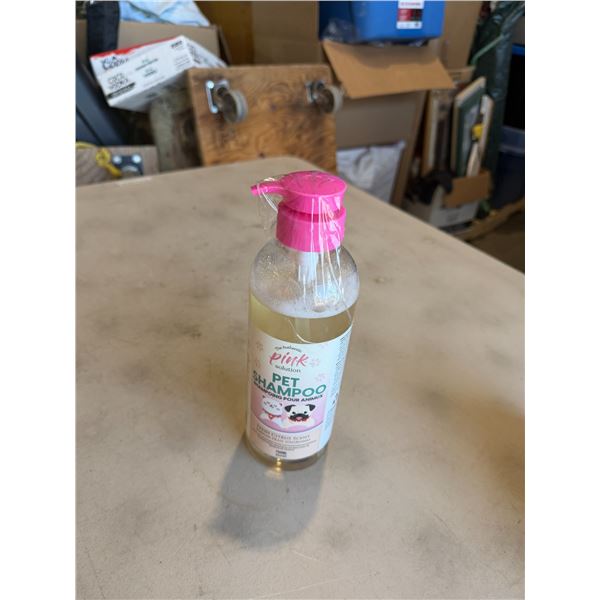Pet shampoo