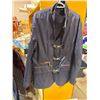 Image 1 : VICOMTE  A jacket, Paris