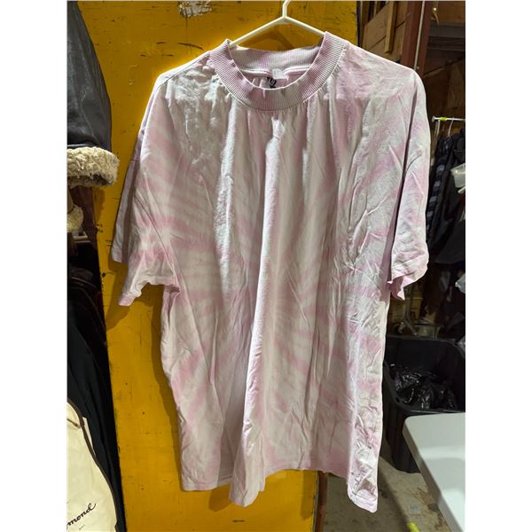 Tie-dye shirt men's size large