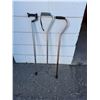 Image 1 : Adjustable canes