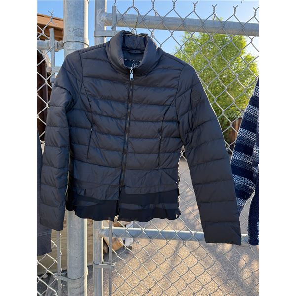 New Tahari medium jacket