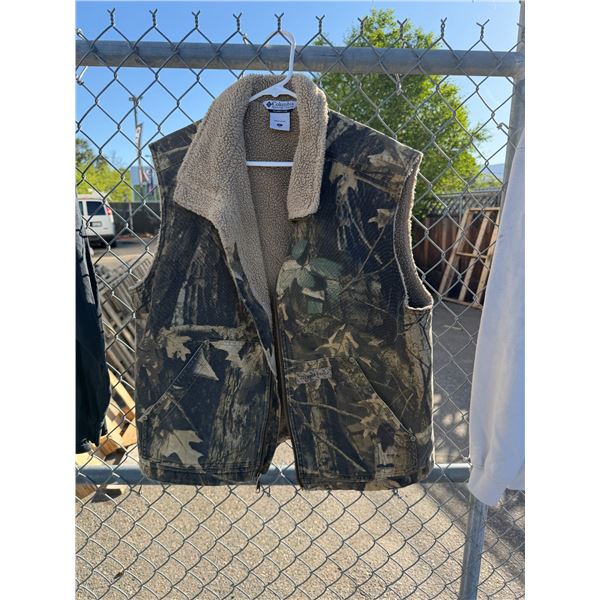 Columbia men's XL vest