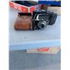Image 1 : Antique camera