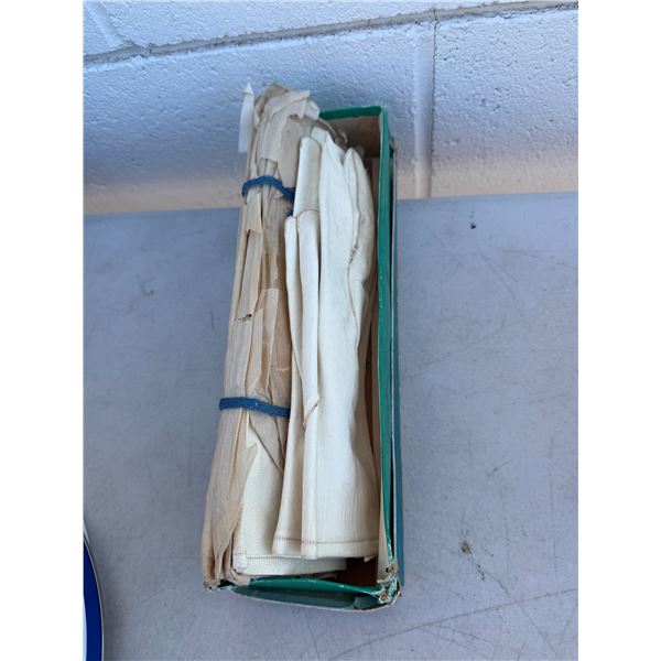 Vintage gloves