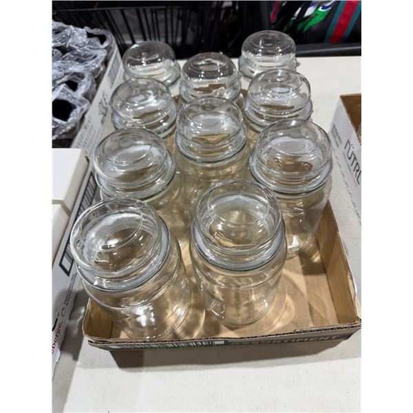Lidded jars