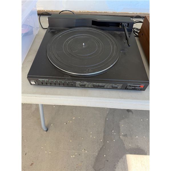 Kenwood computer controlled automatic turntable KD – 72FB