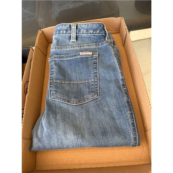Carhartt jeans size 4