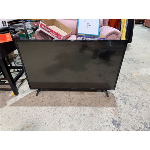 VIZO TV 39 inches with remote